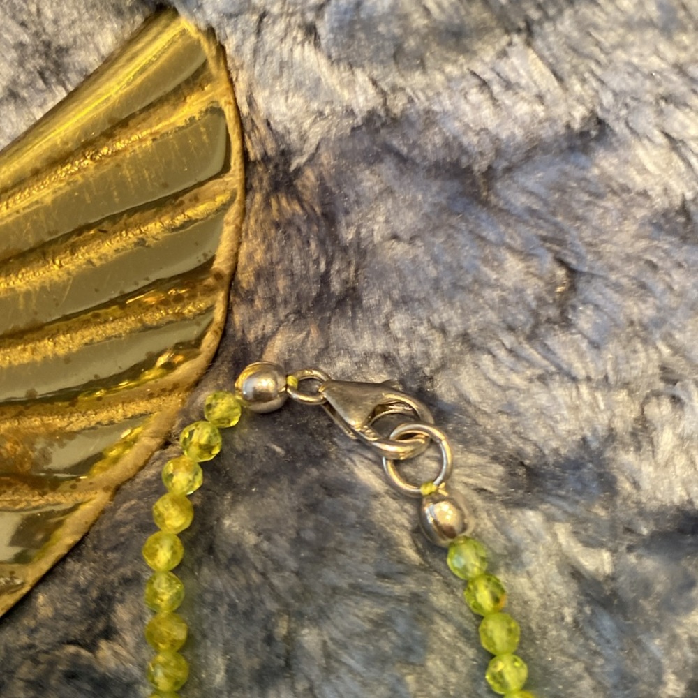 Genuine Peridot beaded necklace 18 inches 925. 25cts - Picture 7 of 7